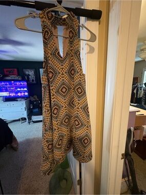 Sleeveless Geometric Print Halter Dress in Yellow and Black